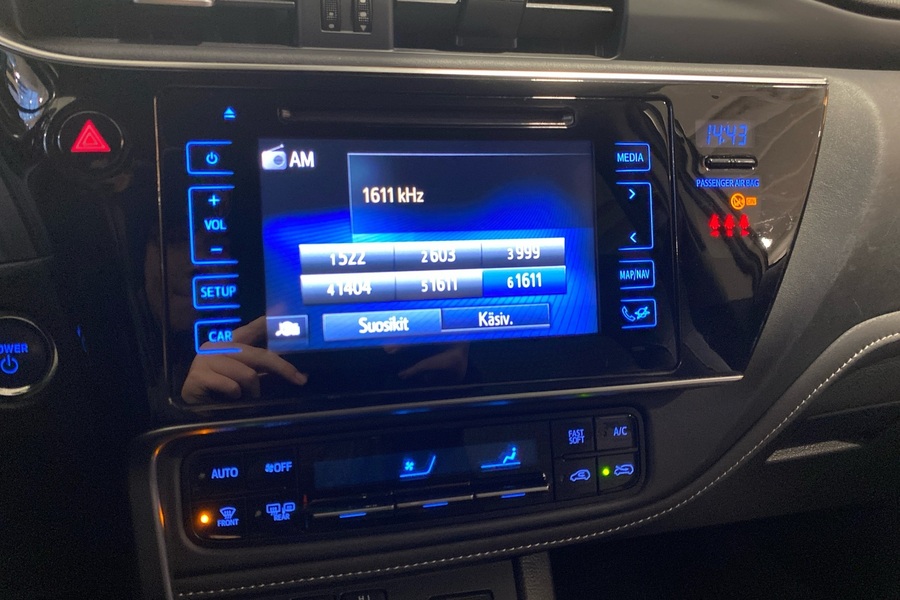 Toyota Auris vaihtoauto