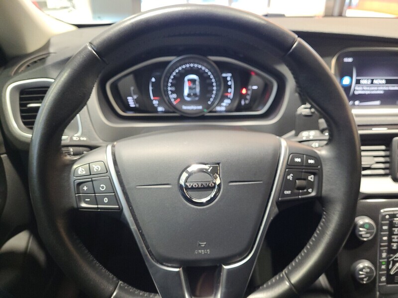 Volvo V40 vaihtoauto