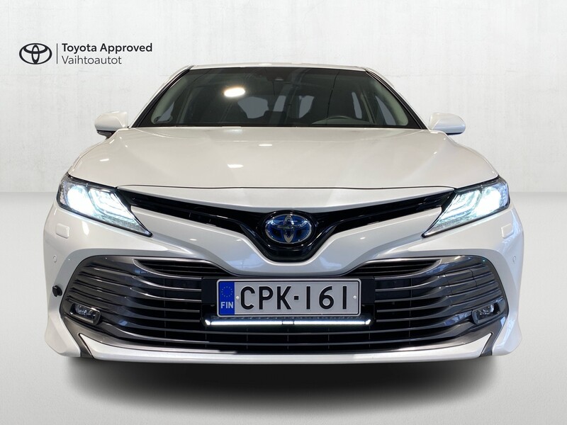 Toyota Camry vaihtoauto