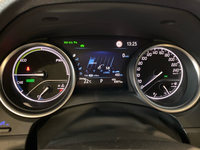 Toyota Camry vaihtoauto