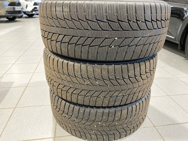 Toyota Camry vaihtoauto