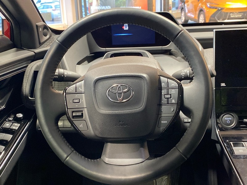 Toyota bZ4X vaihtoauto