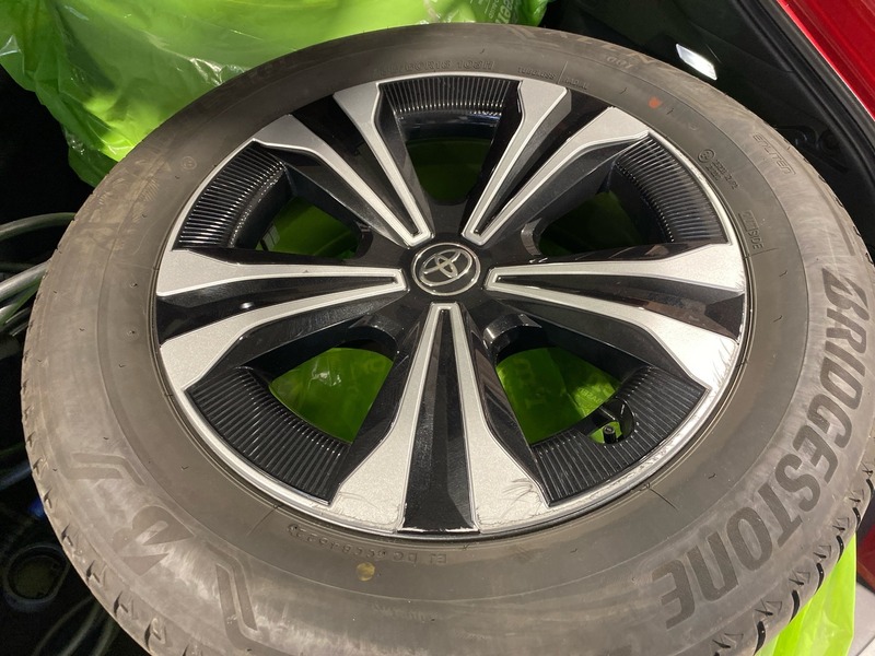 Toyota bZ4X vaihtoauto