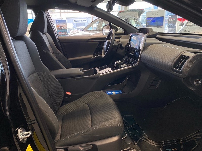 Toyota bZ4X vaihtoauto