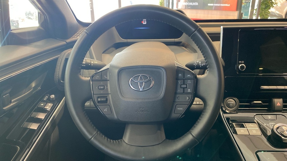 Toyota bZ4X vaihtoauto