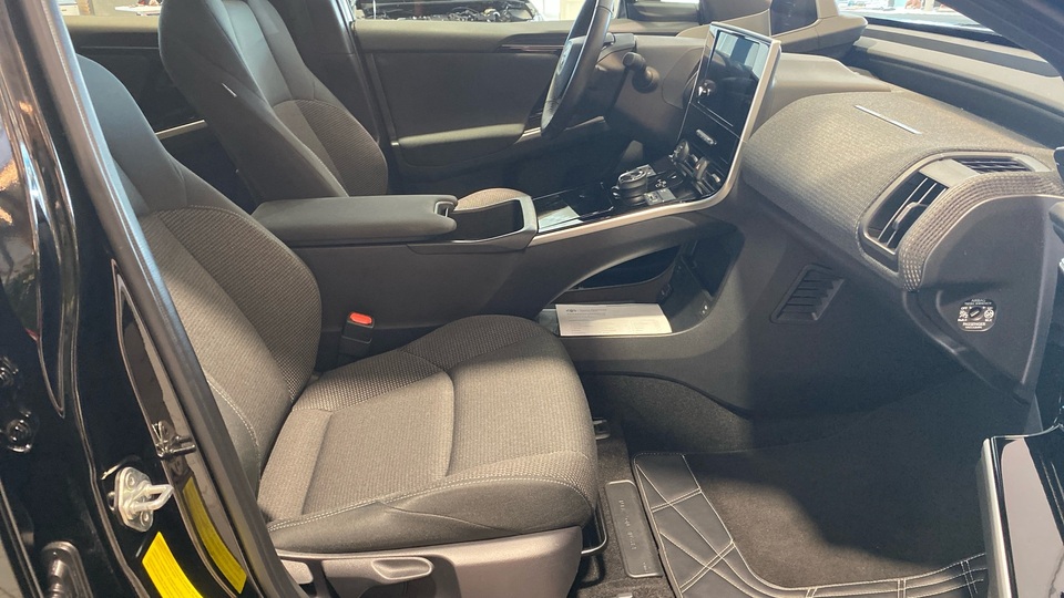 Toyota bZ4X vaihtoauto