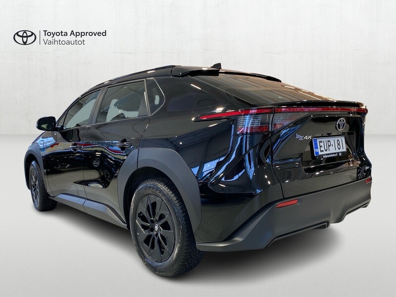 Toyota bZ4X vaihtoauto