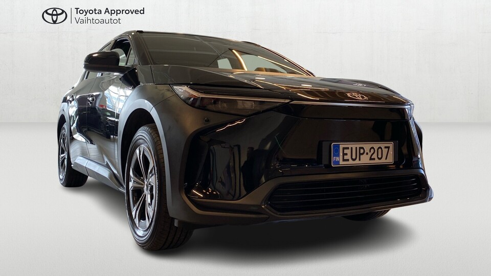 Toyota bZ4X vaihtoauto