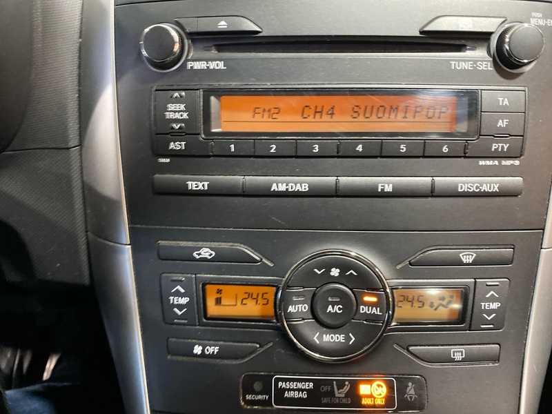 Toyota Auris vaihtoauto