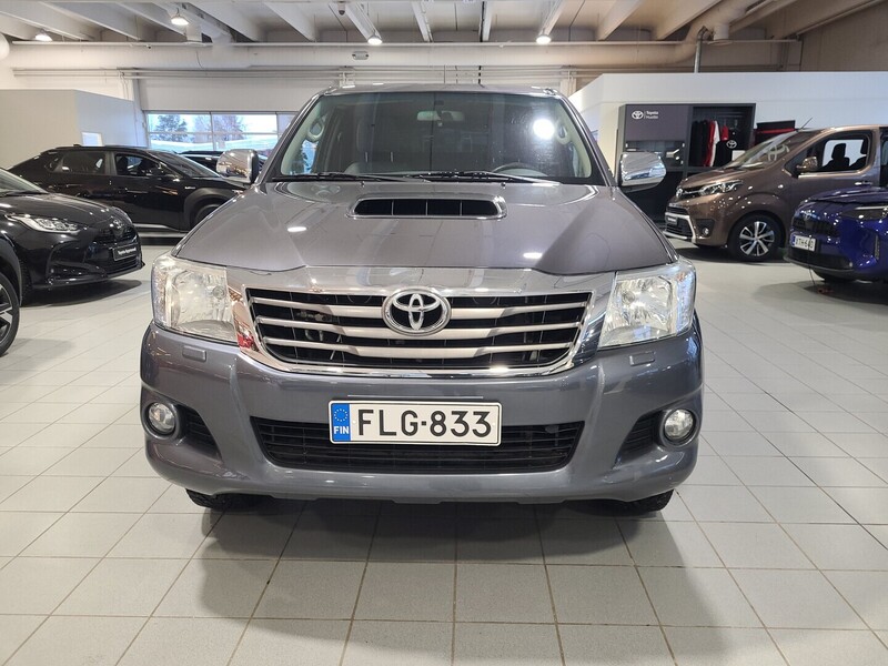 Toyota Hilux vaihtoauto
