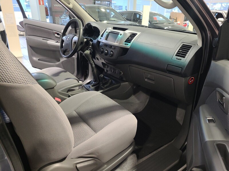 Toyota Hilux vaihtoauto