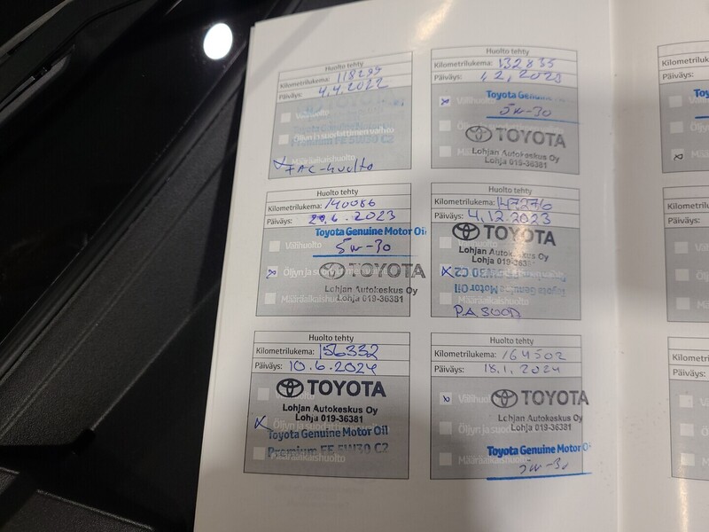 Toyota Hilux vaihtoauto