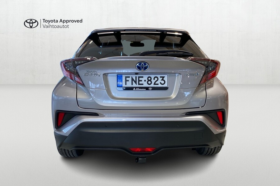 Toyota C-HR vaihtoauto