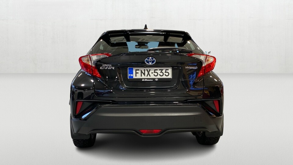 Toyota C-HR vaihtoauto