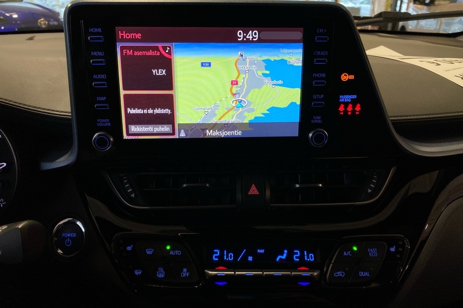 Toyota C-HR vaihtoauto