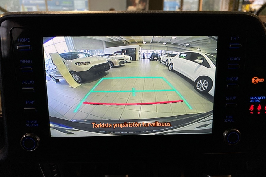 Toyota C-HR vaihtoauto