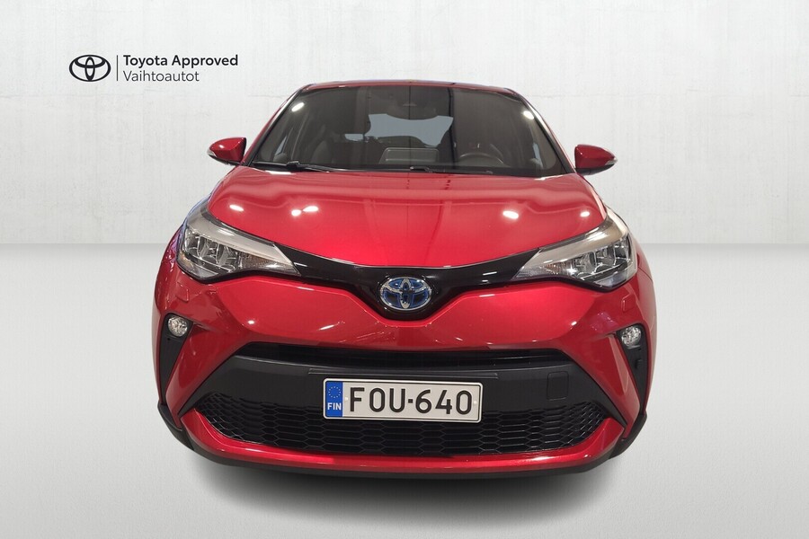 Toyota C-HR vaihtoauto