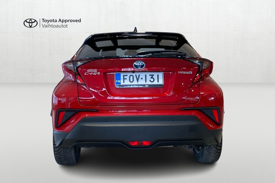 Toyota C-HR vaihtoauto