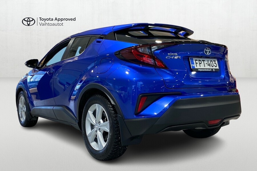 Toyota C-HR vaihtoauto