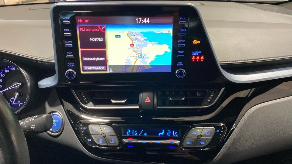 Toyota C-HR vaihtoauto