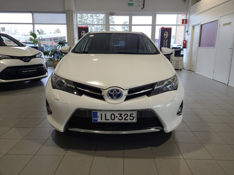 Toyota Auris vaihtoauto