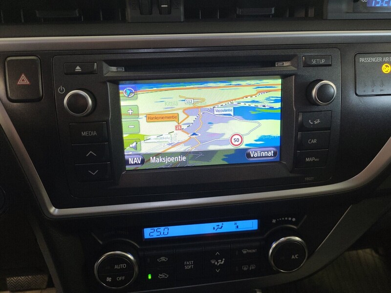 Toyota Auris vaihtoauto