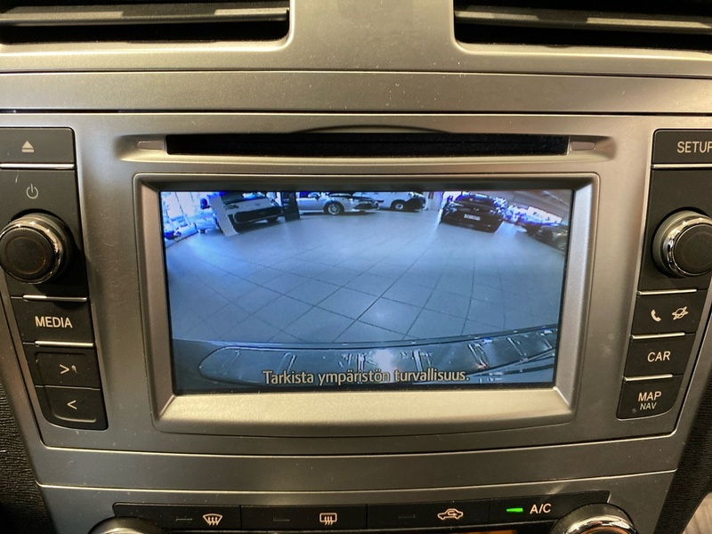 Toyota Avensis vaihtoauto