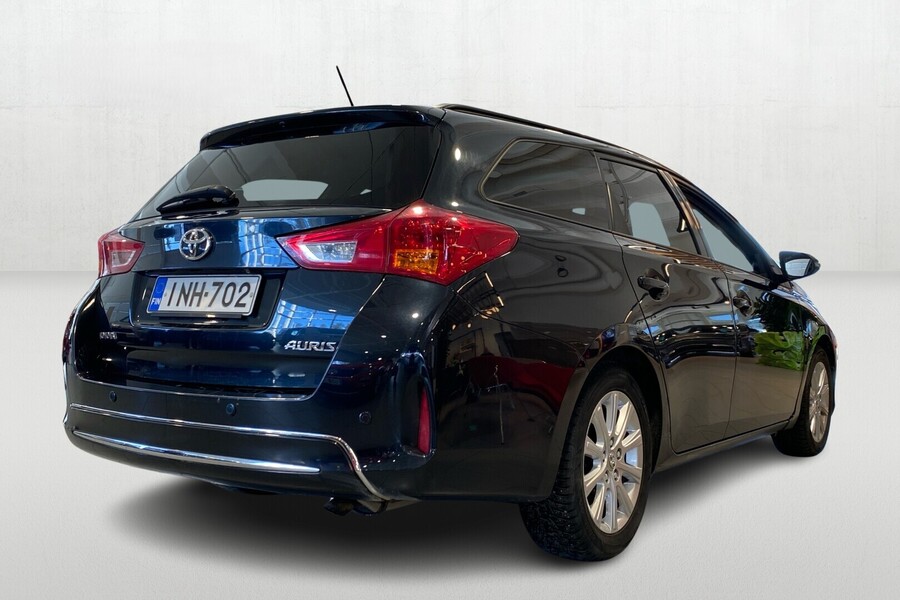 Toyota Auris vaihtoauto