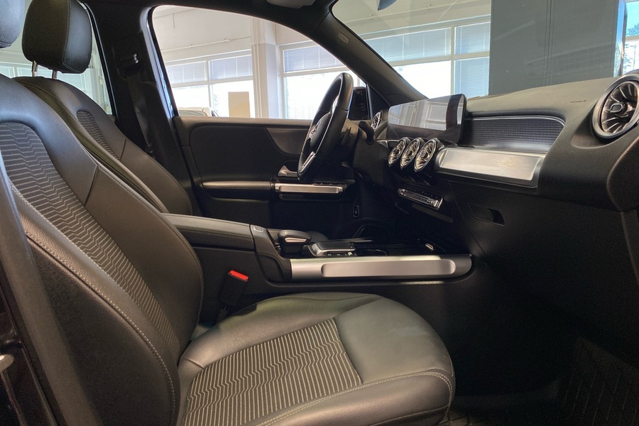 Mercedes-Benz EQB vaihtoauto