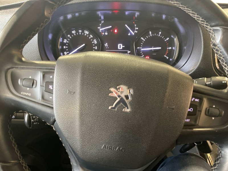 Peugeot Expert vaihtoauto