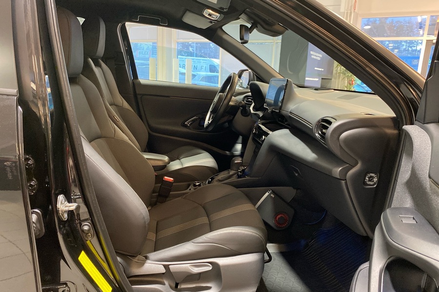 Toyota Yaris Cross vaihtoauto