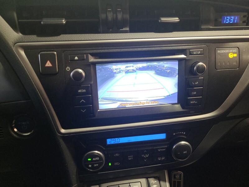 Toyota Auris vaihtoauto