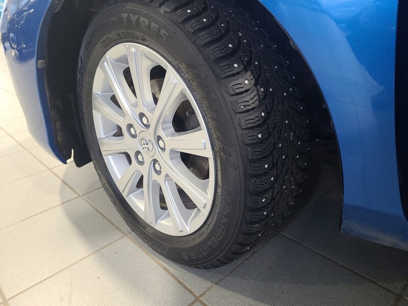 Toyota Auris vaihtoauto