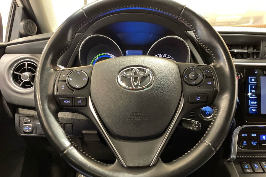 Toyota Auris vaihtoauto