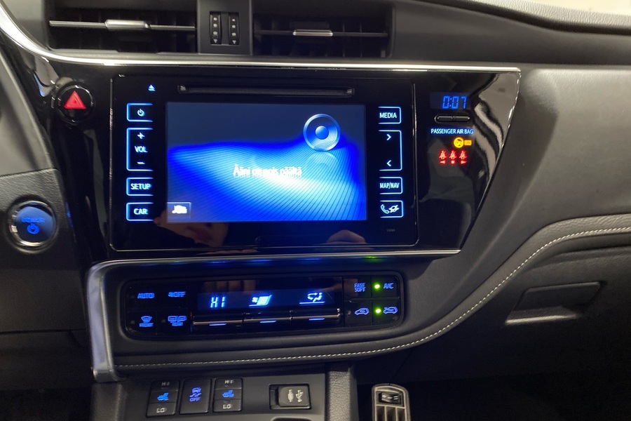 Toyota Auris vaihtoauto