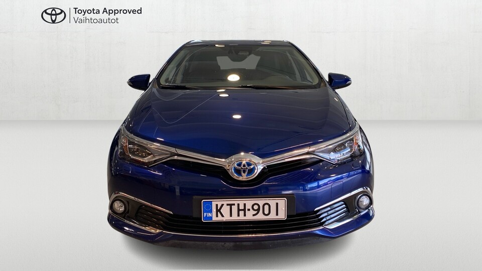 Toyota Auris vaihtoauto