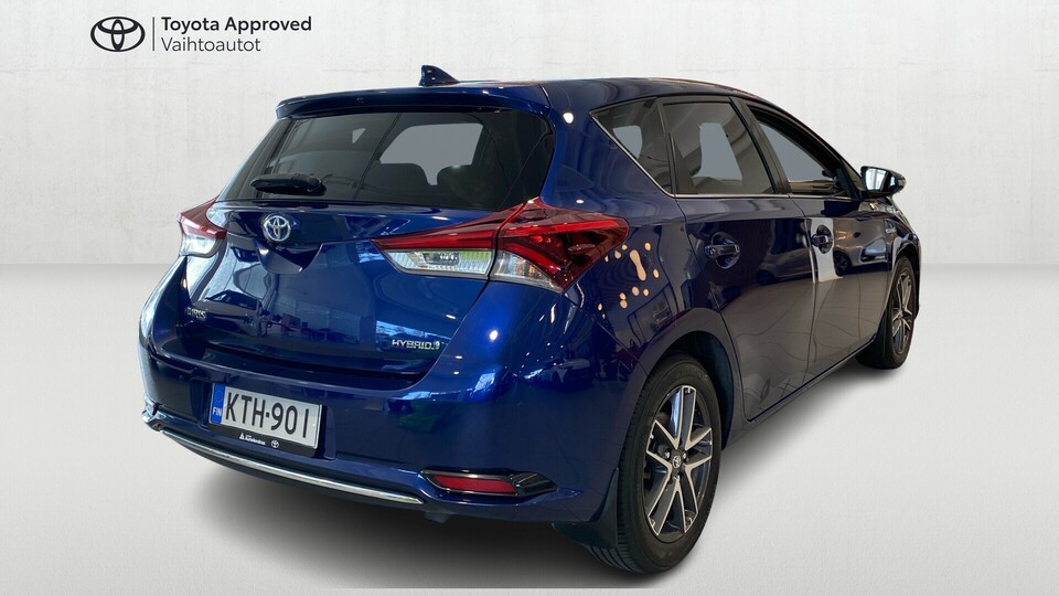 Toyota Auris vaihtoauto