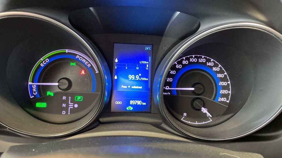 Toyota Auris vaihtoauto