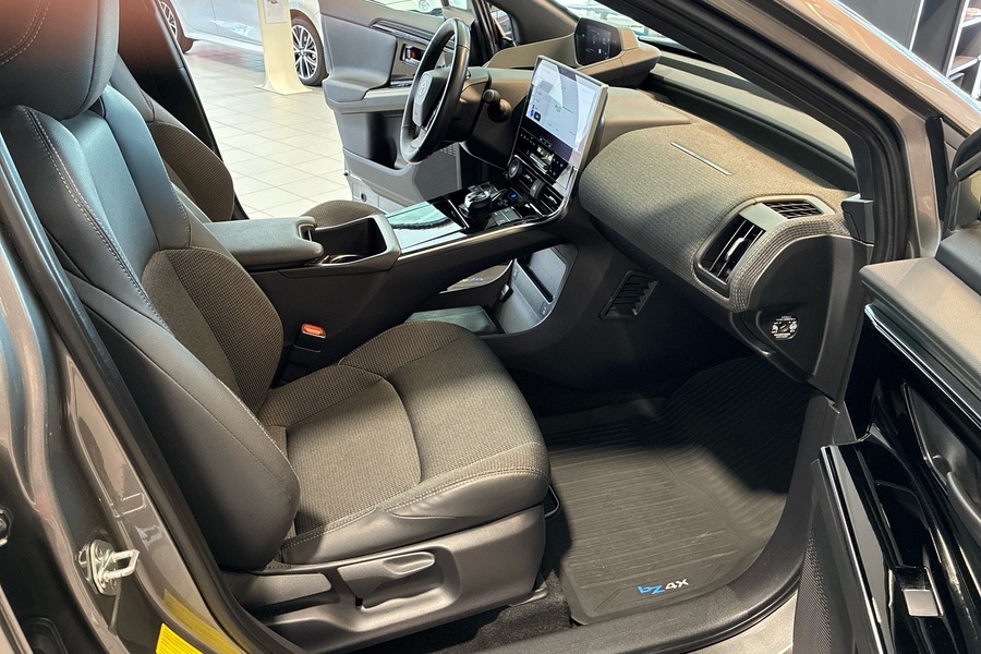 Toyota bZ4X vaihtoauto