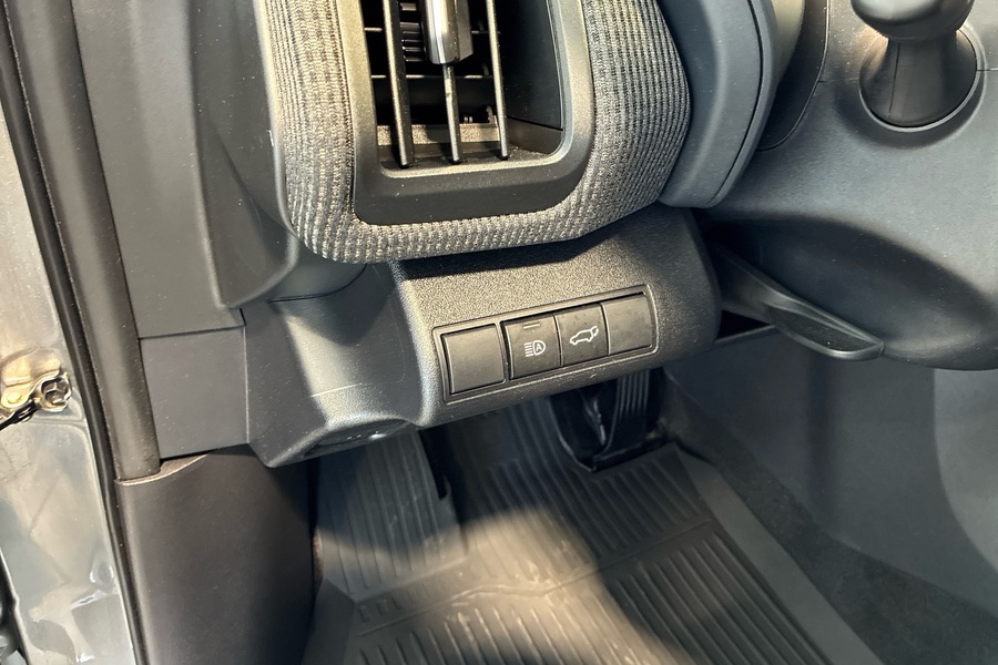 Toyota bZ4X vaihtoauto