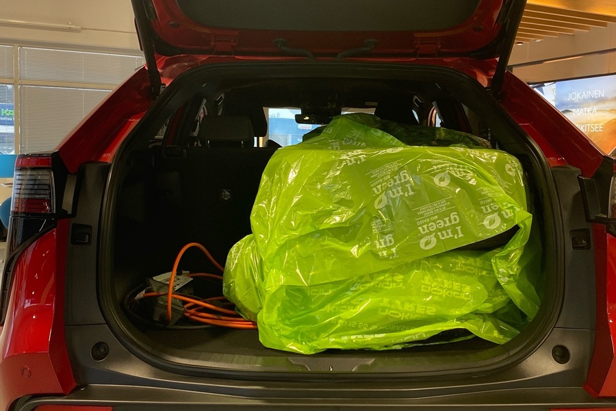 Toyota bZ4X vaihtoauto