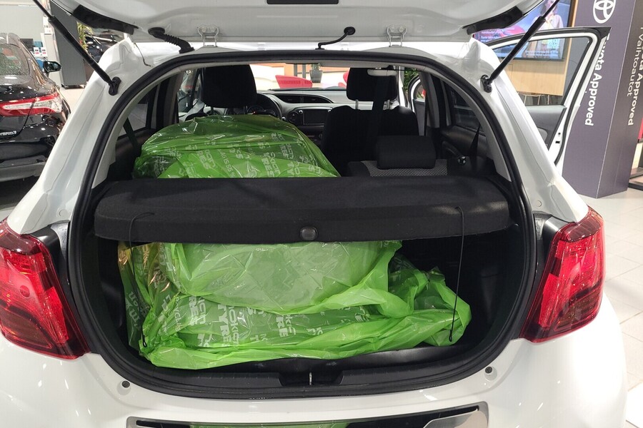 Toyota Yaris vaihtoauto