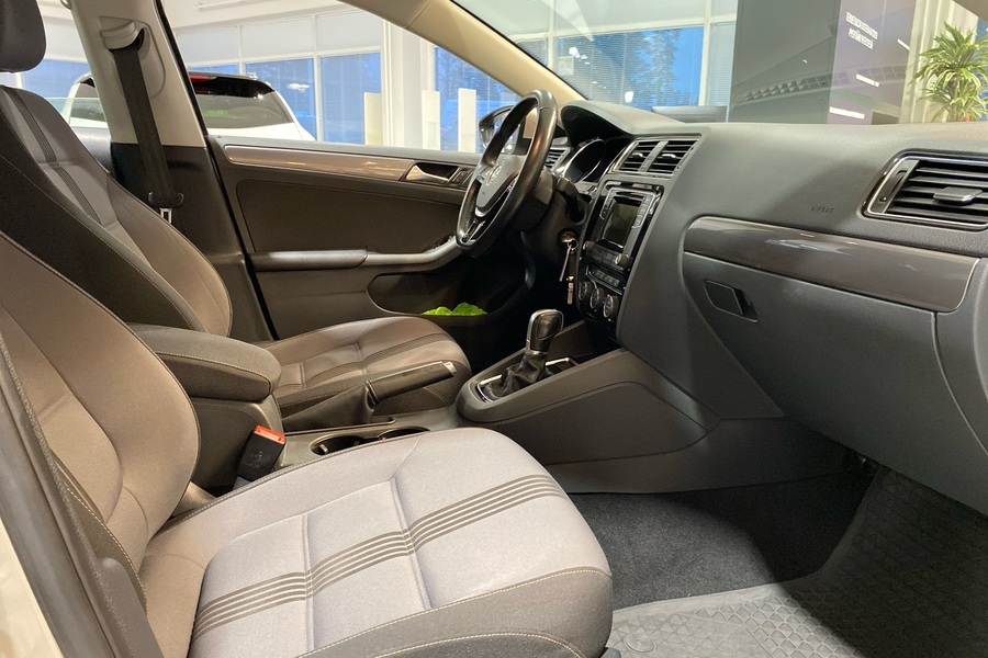 Volkswagen Jetta vaihtoauto