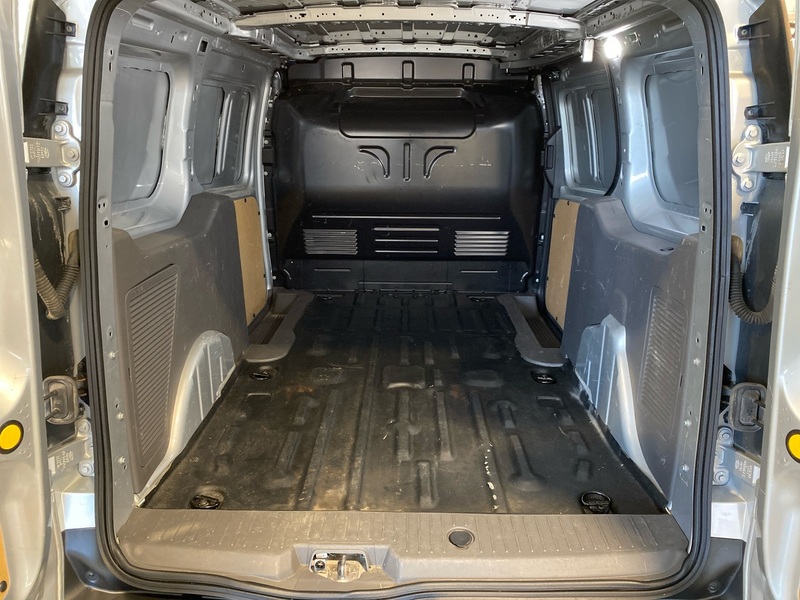 Ford Transit Connect vaihtoauto