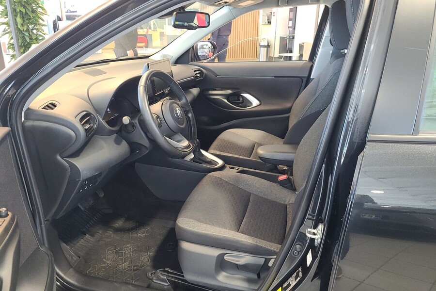 Toyota Yaris Cross vaihtoauto
