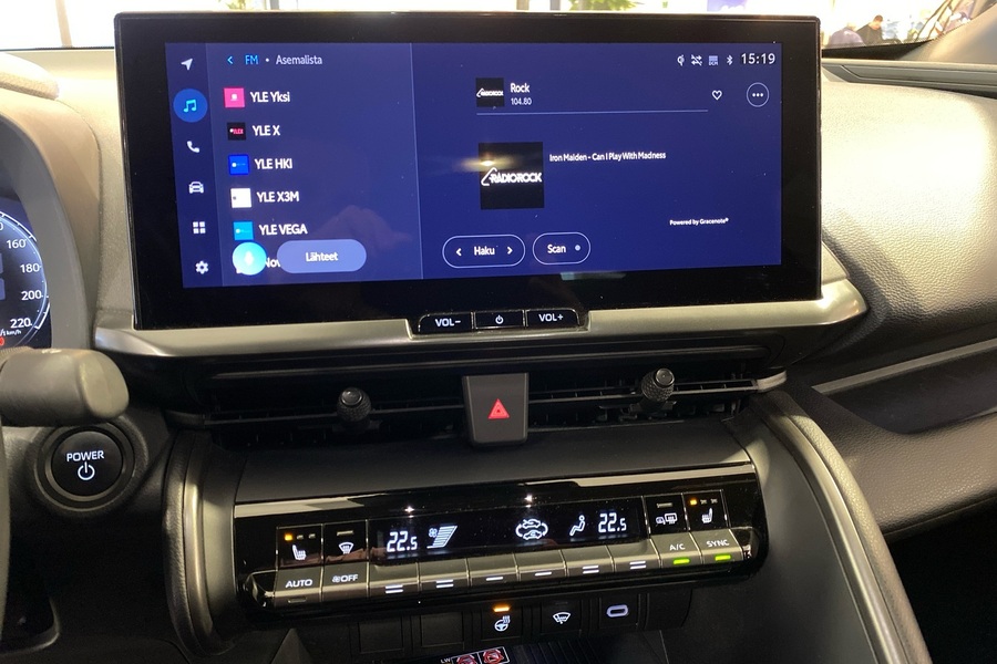 Toyota C-HR vaihtoauto