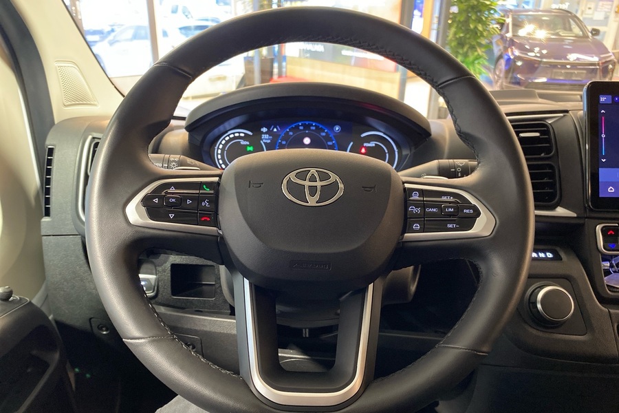 Toyota Proace MAX vaihtoauto