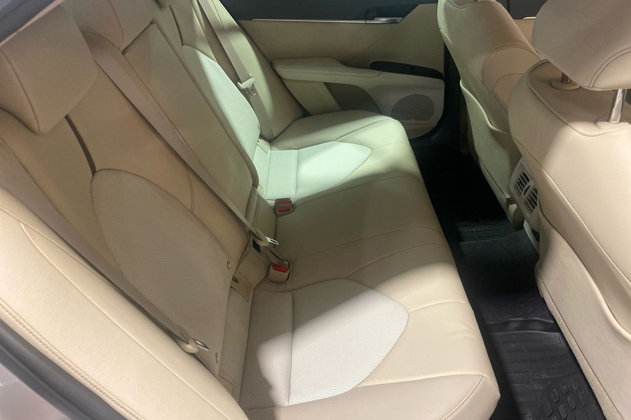 Toyota Camry vaihtoauto