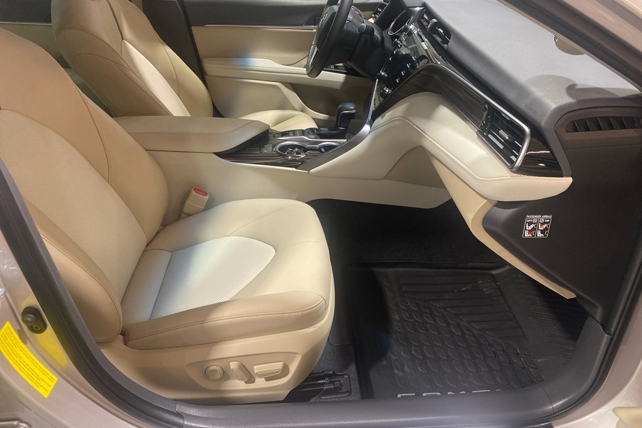 Toyota Camry vaihtoauto