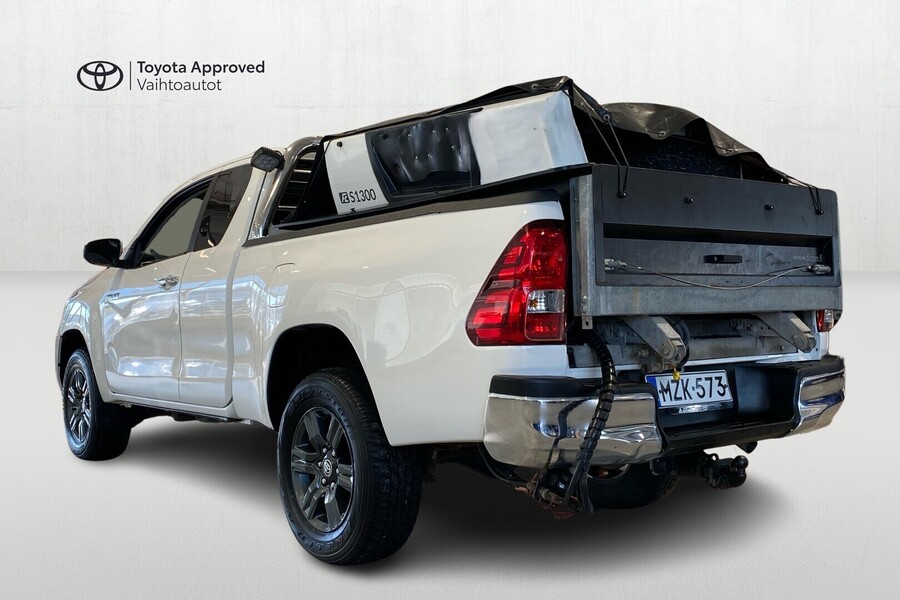 Toyota Hilux vaihtoauto